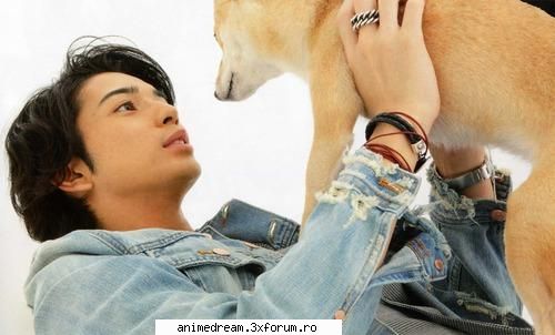arashi stiu unde iei toate pozele acestea, patty... dar bufneste rasul cand vad. :]] gata...ma duk   Admin