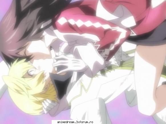 personaj din 15(asta inainte de a fi tras in abbys)cu par blond si ochii verzi-o renumita trasatura