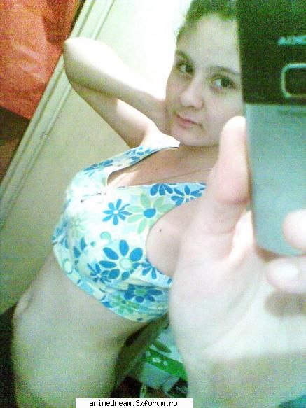 so ... o poza cu mine ... are you ready ? 
va rog nu tipati ... :| imagini cu noi